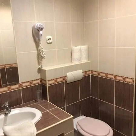 4 2. Apartament *