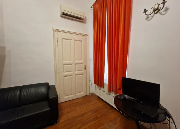 4 2. Apartament *